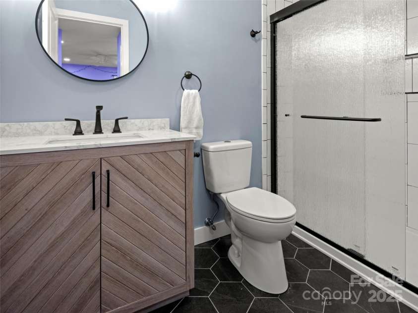 507 Woodfield Drive, Asheville, NC 28803.  MLS# CAR4293581, YatesRealty ID 34674. 