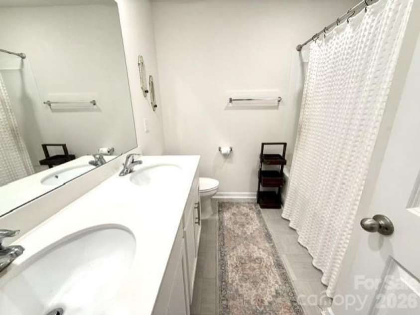 5120 Briscoe Drive, Charlotte, NC 28214.  MLS# CAR4399632, YatesRealty ID 34677. 