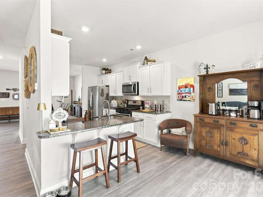 5120 Briscoe Drive, Charlotte, NC 28214.  MLS# CAR4399632, YatesRealty ID 34677. 