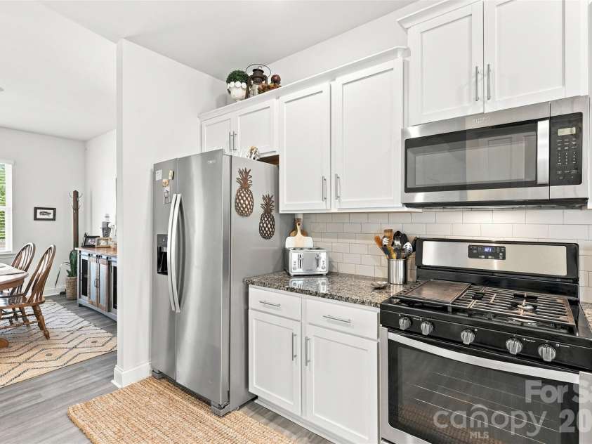 5120 Briscoe Drive, Charlotte, NC 28214.  MLS# CAR4399632, YatesRealty ID 34677. 
