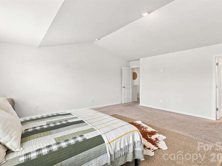 5120 Briscoe Drive, Charlotte, NC 28214.  MLS# CAR4399632, YatesRealty ID 34677. 