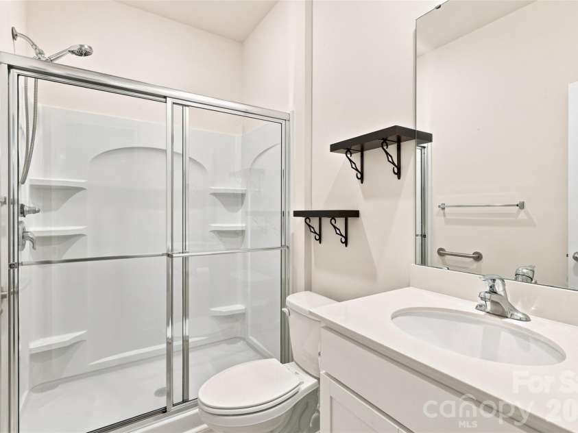 5120 Briscoe Drive, Charlotte, NC 28214.  MLS# CAR4399632, YatesRealty ID 34677. 