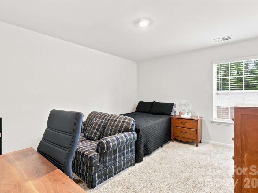 5120 Briscoe Drive, Charlotte, NC 28214.  MLS# CAR4399632, YatesRealty ID 34677. 