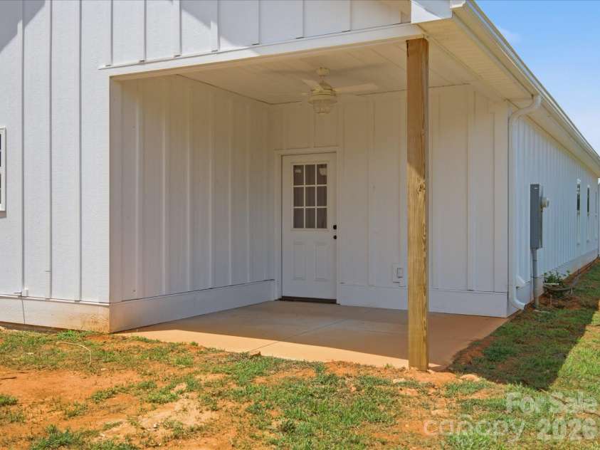 1432 Blackbird Drive, Clover, SC 29710.  MLS# CAR4399128, YatesRealty ID 34679. 