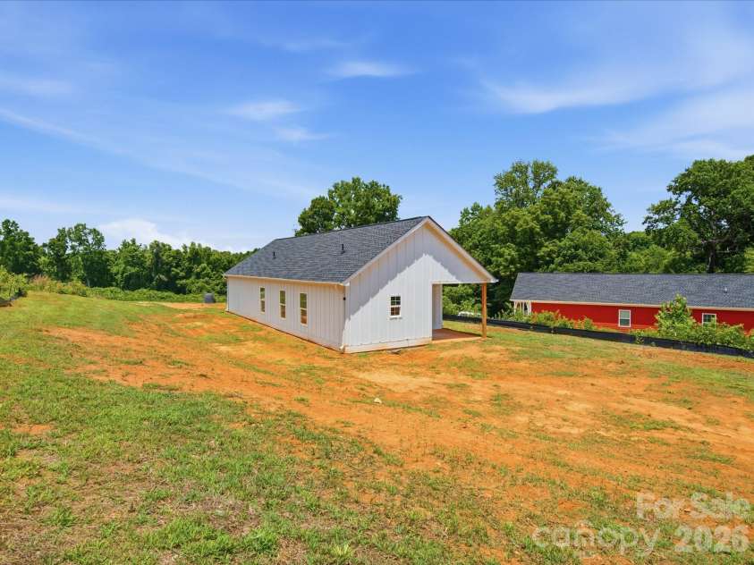 1432 Blackbird Drive, Clover, SC 29710.  MLS# CAR4399128, YatesRealty ID 34679. 