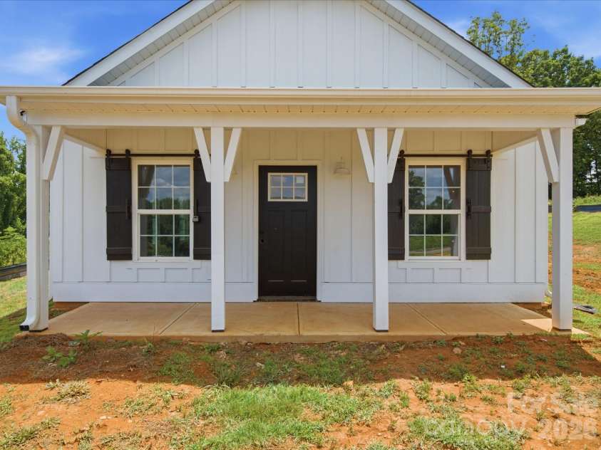 1432 Blackbird Drive, Clover, SC 29710.  MLS# CAR4399128, YatesRealty ID 34679. 