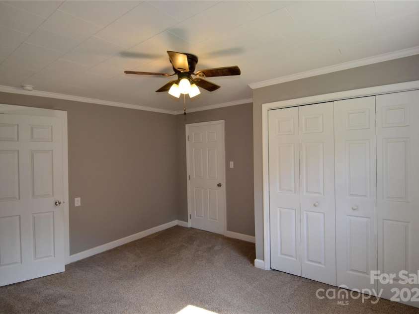 146 Fourth C Street, Marion, NC 28752.  MLS# CAR4295737, YatesRealty ID 34679. BR2