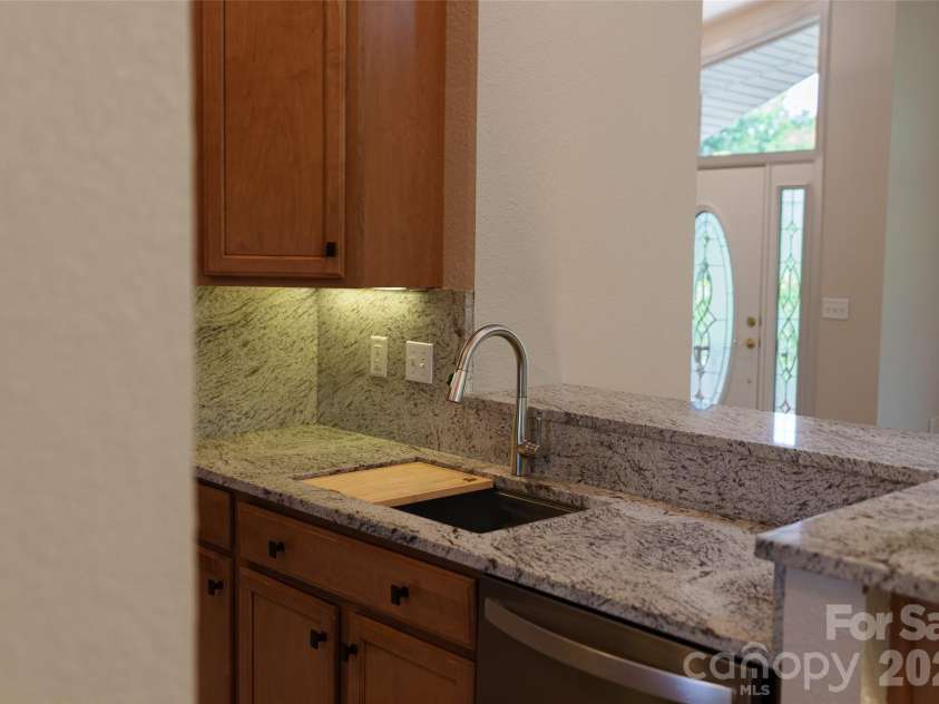 51 Duya Court, Brevard, NC 28712.  MLS# CAR4384643, YatesRealty ID 34680. 