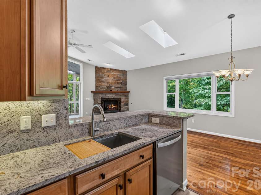 51 Duya Court, Brevard, NC 28712.  MLS# CAR4384643, YatesRealty ID 34680. 