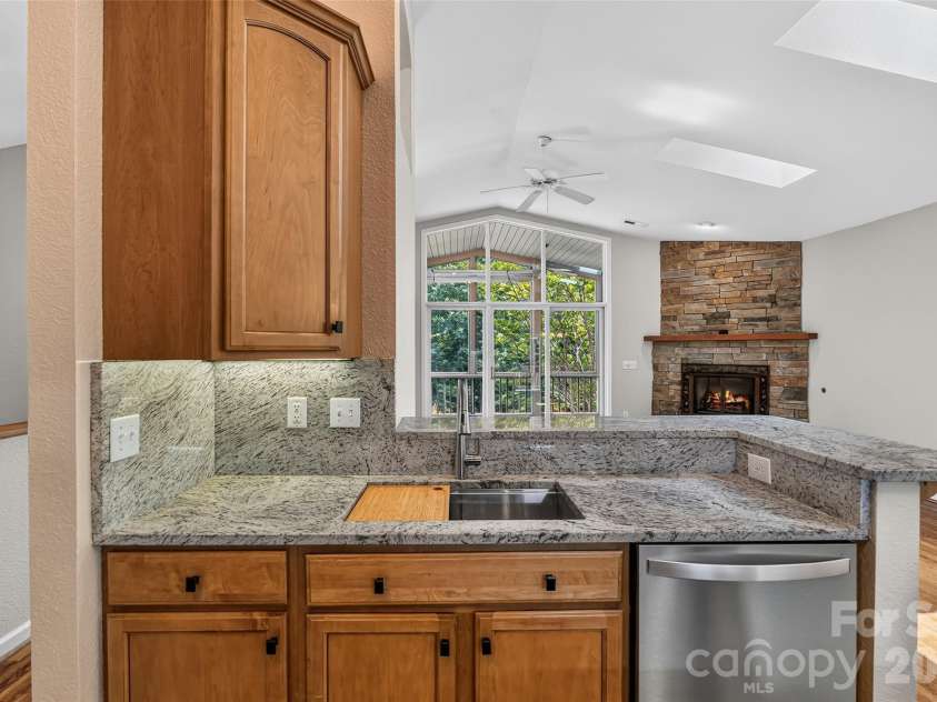 51 Duya Court, Brevard, NC 28712.  MLS# CAR4384643, YatesRealty ID 34680. 