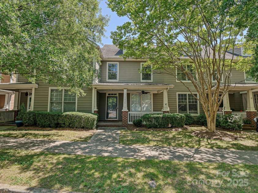 1035 Market Street, Fort Mill, SC 29708.  MLS# CAR4294533, YatesRealty ID 34682. Front Yard