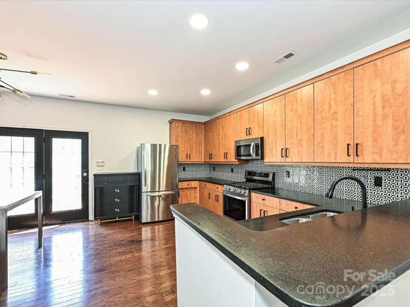 1035 Market Street, Fort Mill, SC 29708.  MLS# CAR4294533, YatesRealty ID 34682. Kitchen
