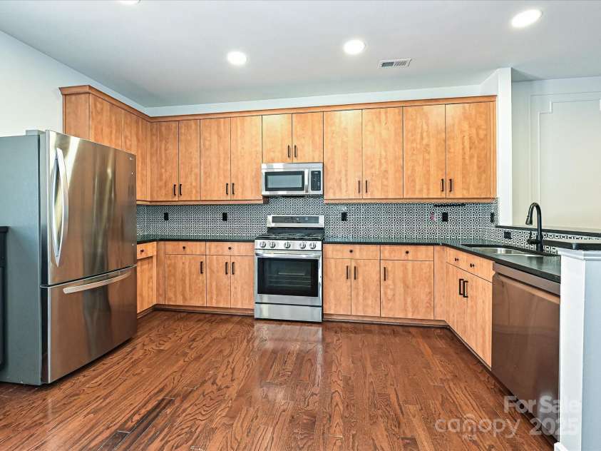 1035 Market Street, Fort Mill, SC 29708.  MLS# CAR4294533, YatesRealty ID 34682. Kitchen