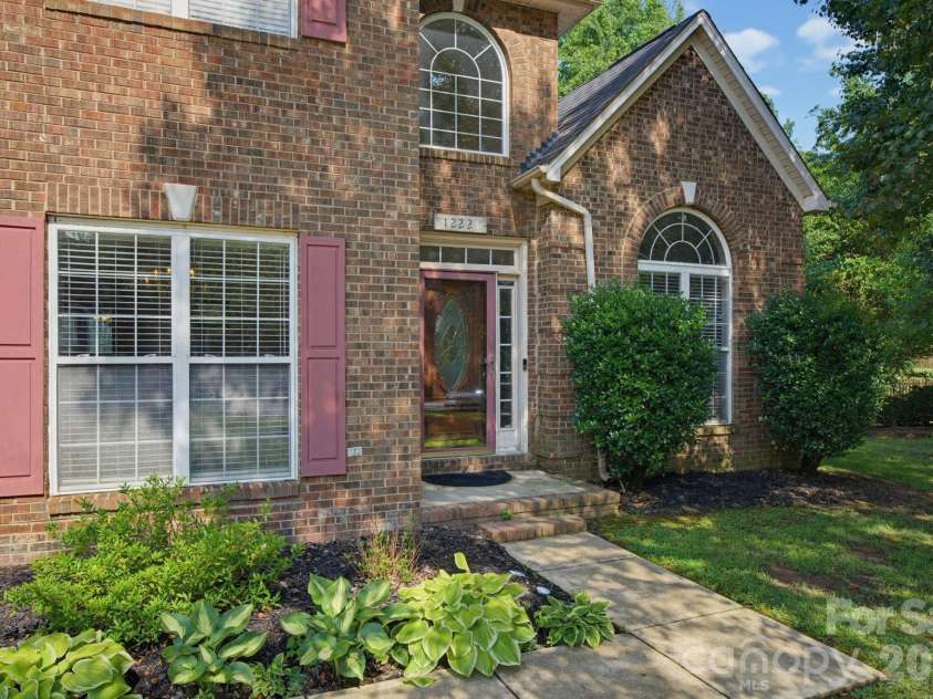12222 Old Timber Road, Charlotte, NC 28269.  MLS# CAR4398861, YatesRealty ID 34682. 