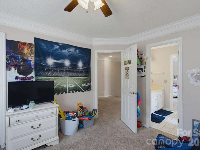 12222 Old Timber Road, Charlotte, NC 28269.  MLS# CAR4398861, YatesRealty ID 34682. 