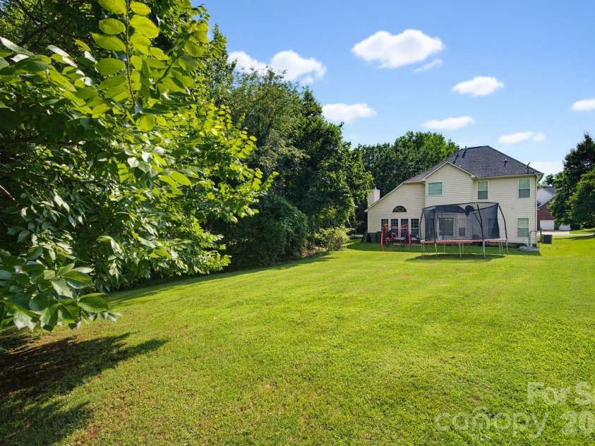 12222 Old Timber Road, Charlotte, NC 28269.  MLS# CAR4398861, YatesRealty ID 34682. 