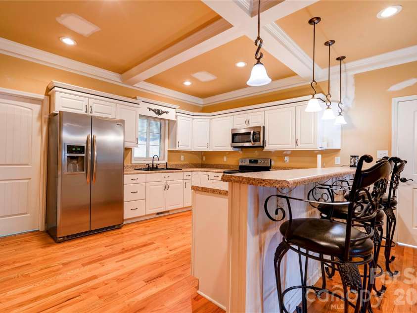 101 Northeastern Drive, Shelby, NC 28152.  MLS# CAR4399615, YatesRealty ID 34684. 
