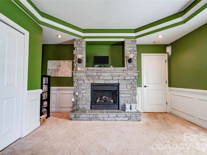 101 Northeastern Drive, Shelby, NC 28152.  MLS# CAR4399615, YatesRealty ID 34684. 