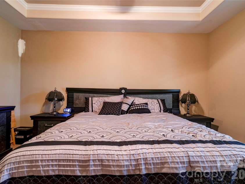 101 Northeastern Drive, Shelby, NC 28152.  MLS# CAR4399615, YatesRealty ID 34684. 