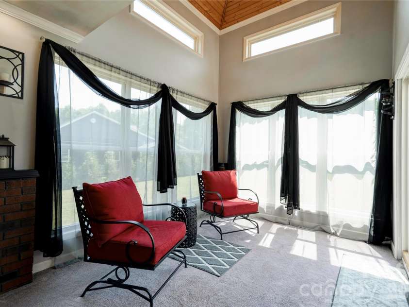 101 Northeastern Drive, Shelby, NC 28152.  MLS# CAR4399615, YatesRealty ID 34684. 