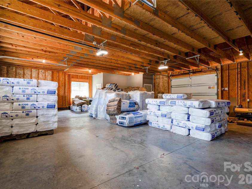 101 Northeastern Drive, Shelby, NC 28152.  MLS# CAR4399615, YatesRealty ID 34684. 