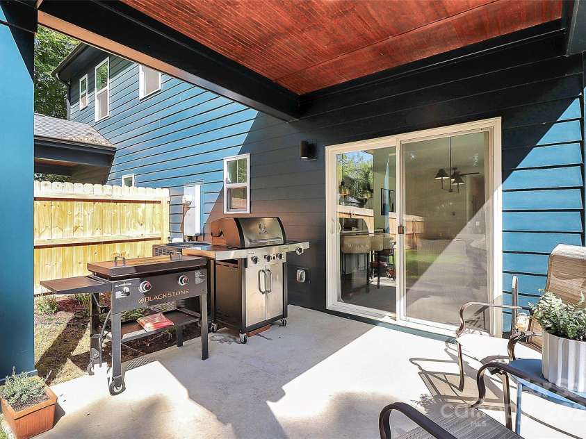 733 McArthur Avenue, Charlotte, NC 28206.  MLS# CAR4296923, YatesRealty ID 34684. Covered Back Patio/Porch