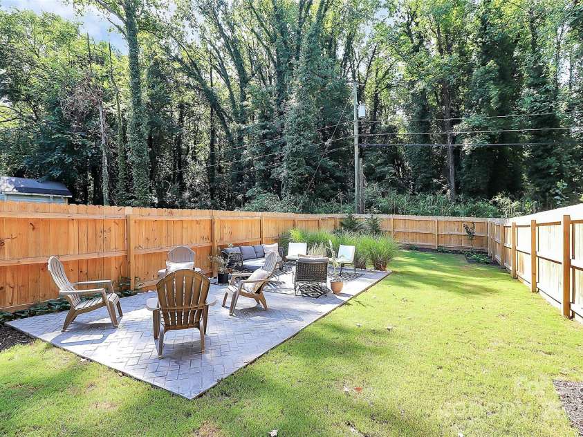733 McArthur Avenue, Charlotte, NC 28206.  MLS# CAR4296923, YatesRealty ID 34684. View of Patio Area