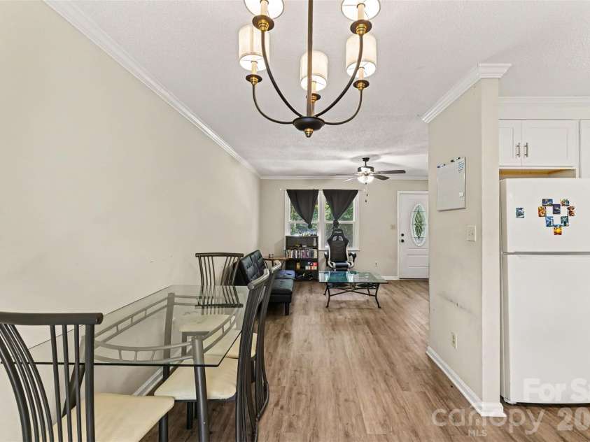 308 Kershaw Street, Lancaster, SC 29720.  MLS# CAR4399327, YatesRealty ID 34685. 