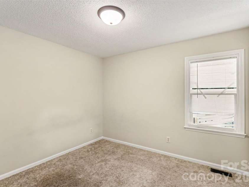 308 Kershaw Street, Lancaster, SC 29720.  MLS# CAR4399327, YatesRealty ID 34685. 