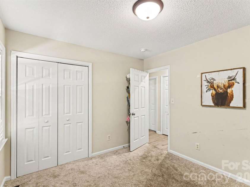 308 Kershaw Street, Lancaster, SC 29720.  MLS# CAR4399327, YatesRealty ID 34685. 