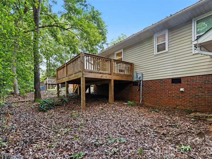 308 Kershaw Street, Lancaster, SC 29720.  MLS# CAR4399327, YatesRealty ID 34685. 