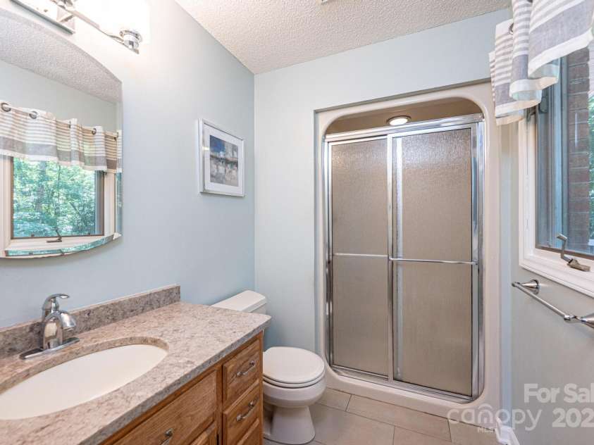 5933 Willowbottom Road, Hickory, NC 28602.  MLS# CAR4285990, YatesRealty ID 34686. 