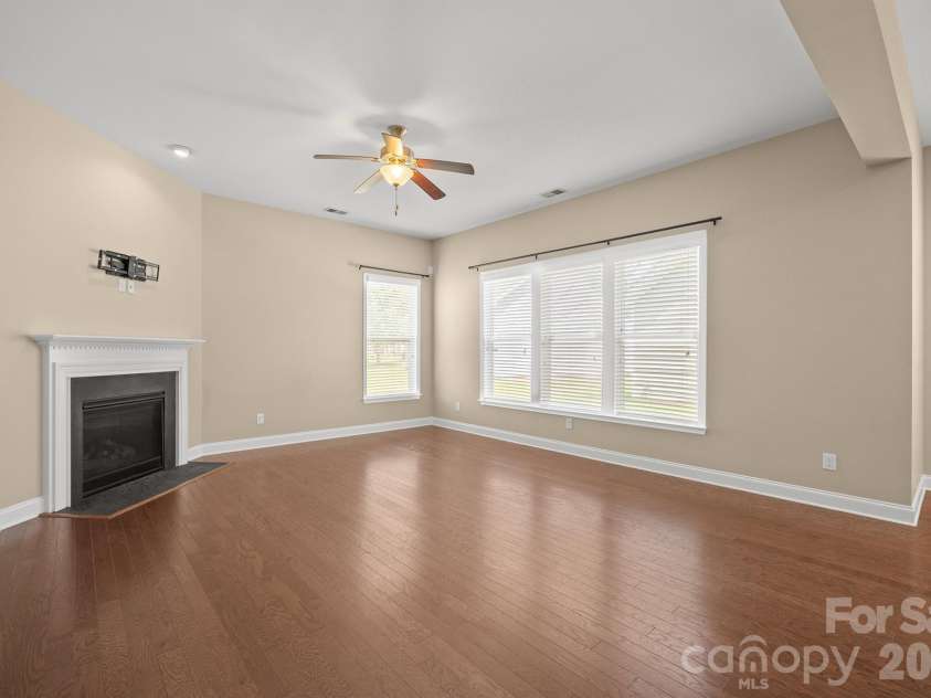 331 Montibello Drive, Mooresville, NC 28117.  MLS# CAR4399989, YatesRealty ID 34688. 