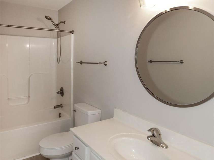 915 Harbour View Cove, Kannapolis, NC 28083.  MLS# CAR4297057, YatesRealty ID 34688. Second Full Bath, New Lighting, Mirrow, Fixtures, Flooring!