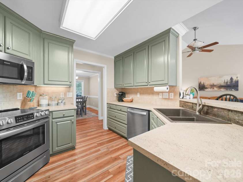 24794 NC 24/27 Highway, Albemarle, NC 28001.  MLS# CAR4398147, YatesRealty ID 34689. Kitchen