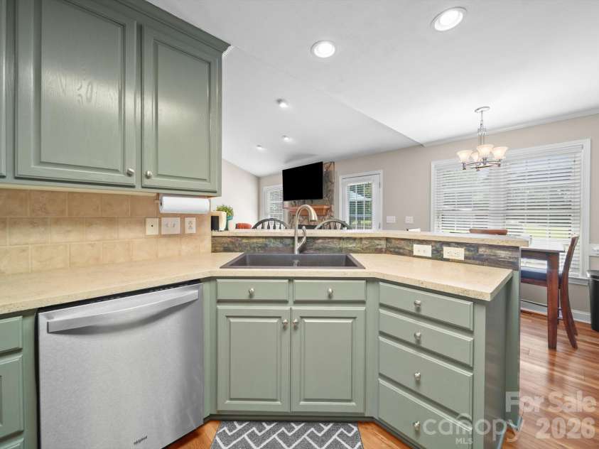 24794 NC 24/27 Highway, Albemarle, NC 28001.  MLS# CAR4398147, YatesRealty ID 34689. Kitchen