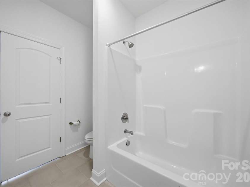 1805 Edgewater Drive, Conover, NC 28613.  MLS# CAR4386183, YatesRealty ID 3469. 