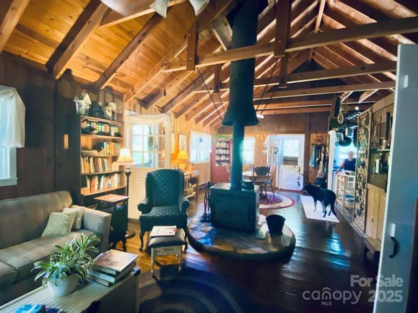 100 Crosspatch Drive, Bryson City, NC 28713.  MLS# CAR4287649, YatesRealty ID 34692. 