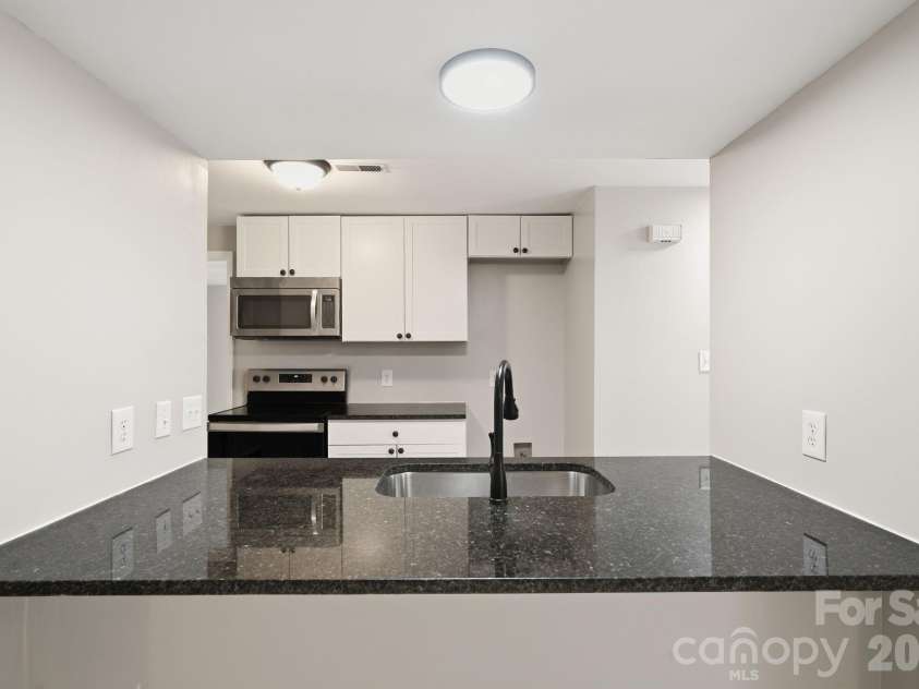 3719 Piney Grove Road, Charlotte, NC 28212.  MLS# CAR4398920, YatesRealty ID 34692. 