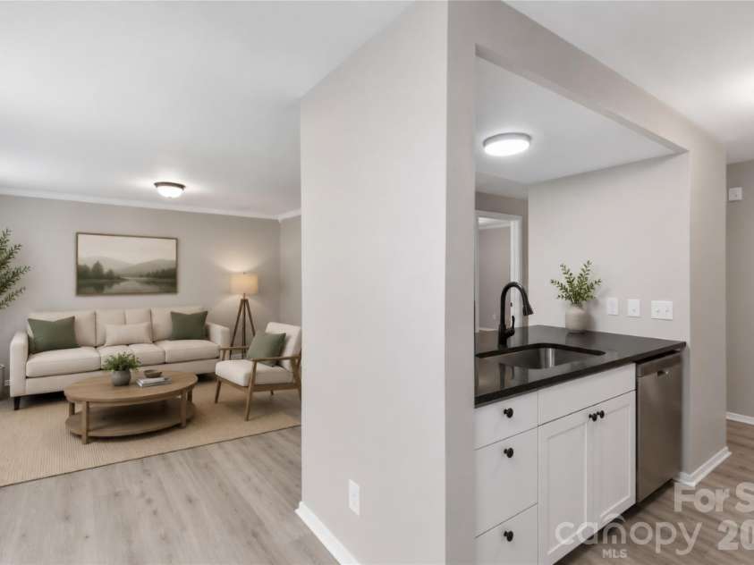 3719 Piney Grove Road, Charlotte, NC 28212.  MLS# CAR4398920, YatesRealty ID 34692. Virtually Staged