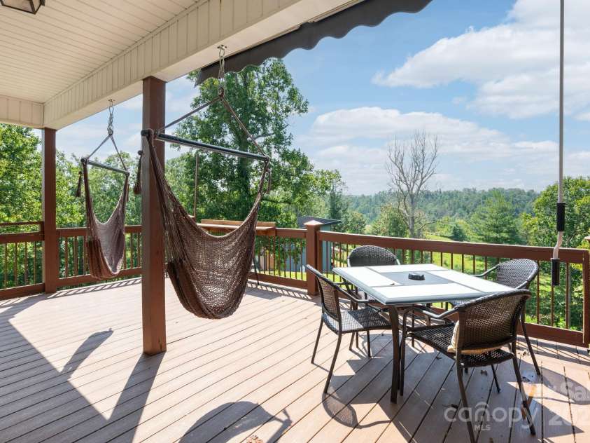 127 Deer Hill Lane, Weaverville, NC 28787.  MLS# CAR4295092, YatesRealty ID 34693. 
