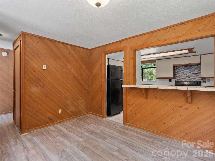 25 Little Creek Lane, Maggie Valley, NC 28751.  MLS# CAR4400072, YatesRealty ID 34693. 