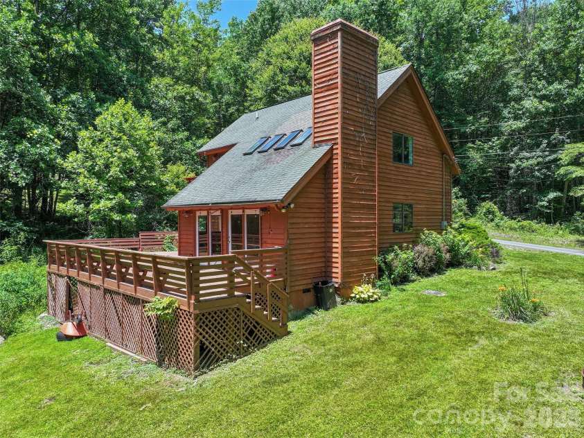 25 Little Creek Lane, Maggie Valley, NC 28751.  MLS# CAR4400072, YatesRealty ID 34693. 