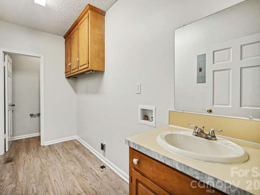 304 Julia Drive, Lincolnton, NC 28092.  MLS# CAR4399775, YatesRealty ID 34694. 