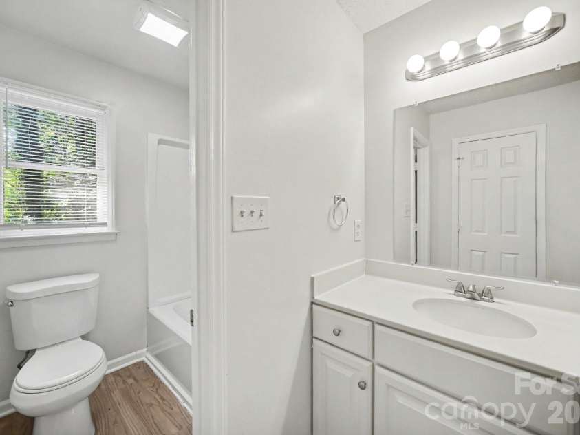 304 Julia Drive, Lincolnton, NC 28092.  MLS# CAR4399775, YatesRealty ID 34694. 