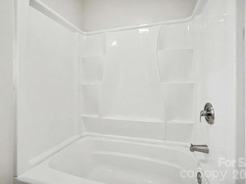 304 Julia Drive, Lincolnton, NC 28092.  MLS# CAR4399775, YatesRealty ID 34694. 