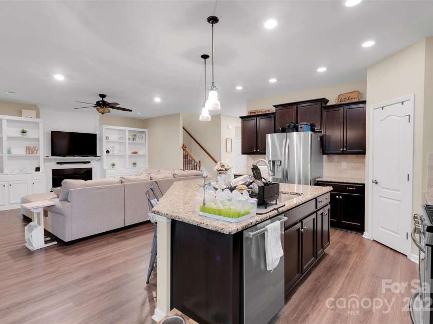 417 Brier Knob Drive, Fort Mill, SC 29715.  MLS# CAR4261100, YatesRealty ID 34695. 