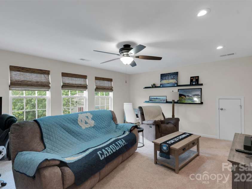 417 Brier Knob Drive, Fort Mill, SC 29715.  MLS# CAR4261100, YatesRealty ID 34695. 