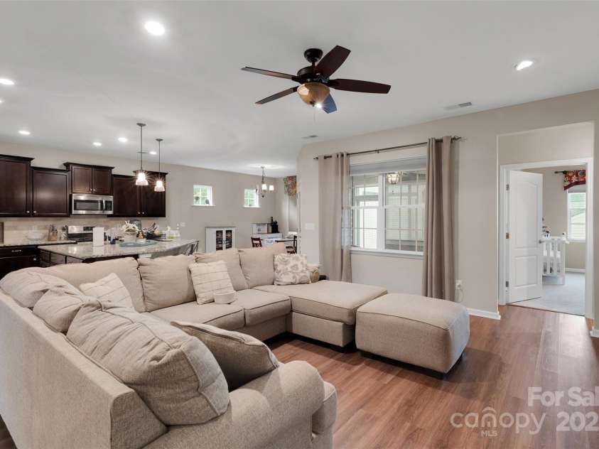 417 Brier Knob Drive, Fort Mill, SC 29715.  MLS# CAR4261100, YatesRealty ID 34695. 