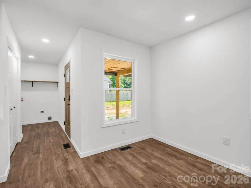 314 Maryland Drive, Forest City, NC 28043.  MLS# CAR4399377, YatesRealty ID 34696. 